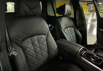 BMW X5 G05 SUV Facelifting 3.0 30d 298KM 2025 BMW X5 xDrive30d, Pneumatyka, Panorama, 22 cale, Hak, Innowacji, Comfort P, zdjęcie 19