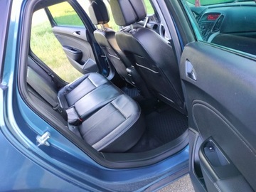 Opel Astra J Hatchback 5d 1.6 Turbo ECOTEC 180KM 2012 OPEL ASTRA J*1.6 TURBO*MOC-180PS*LED* BI-XENON*SKÓRA*NAGŁOŚNIENIE INFINITY*, zdjęcie 29