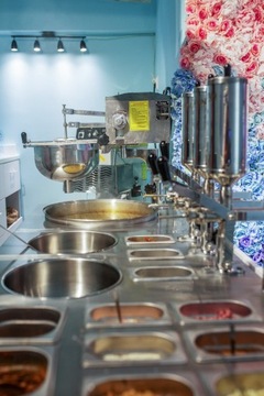 Машина для изготовления пончиков типа ЛОКМА.