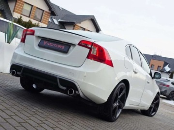 Volvo S60 II Sedan 2.0 D3 163KM 2012 Volvo S60 ___R-Design___2.0 D4 163KM___Bi-Xenon Skora Navi Alu18 Black___, zdjęcie 16