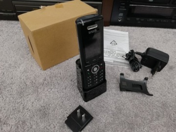 Беспроводной DECT IP-телефон Snom M65