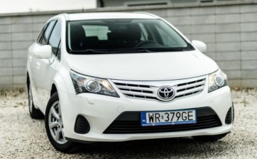 Toyota Avensis III Wagon Facelifting 1.8 Valvematic 147KM 2014 Toyota Avensis 1.8 benzyna 147KM LIFT po serwisie bezwypadkowy 1.8 Benzyna, zdjęcie 3