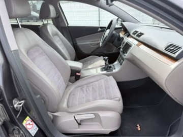 Volkswagen Passat B6 Variant 1.8 TSI 160KM 2008 Volkswagen Passat Variant 1.8 TSI 160KM Highline, zdjęcie 21