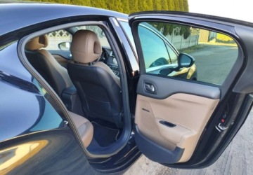 DS 4 I 2014 Citroen DS4 Citroen DS4 2.0 BlueHDi SoChic SampS 2.0 Diesel 150KM, zdjęcie 23