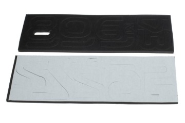 БОЛЬШИЕ НАСТЕННЫЕ ЧАСЫ, ТИХИЕ, ПРИКРЕПЛЕННЫЕ НА 3D СТЕНЕ