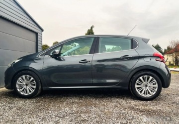 Peugeot 208 I Hatchback 5d Facelifting 1.2 PureTech 82KM 2016 Peugeot 208 Bezwypadkowy, FV23, KredytowanieLeasing, gwarancja 12m, Panora, zdjęcie 5