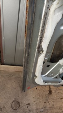 DVEŘE PRAVÉ PŘEDNÍ FIAT MAREA 00R VÍKO KUFRU