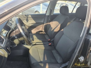 Skoda Rapid II Spaceback 1.2 TSI 90KM 2015 Skoda RAPID 1.2TSI 90KM Salon Pl. Faktura 1.2 Benzyna 90KM, zdjęcie 8