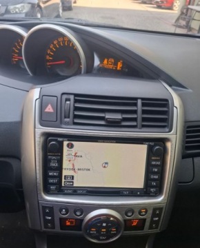 Toyota Verso Minivan 1.8 Valvematic 147KM 2010 Toyota Verso 148 Tys km 1.8 Benzyna 147KM, zdjęcie 2