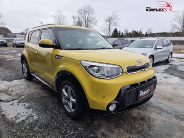 Kia Soul II 1.6 VGT CRDi 128KM 2015 Kia Soul 1.6 CRDI 128KM Automat Navi Kamera Naglosnienie Infinity Gwarancja, zdjęcie 3