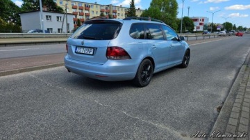Volkswagen Golf VI Variant 1.6 TDI-CR DPF 105KM 2009 Volkswagen Golf VW Golf VI 1.6 TDI Automat Panorama dach Nawi Klima, zdjęcie 6