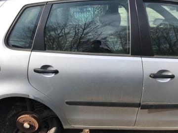 DRZWI PRAWY TYŁ VOLKSWAGEN POLO IV 9N
