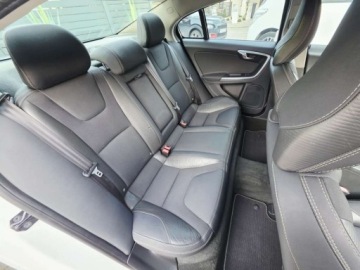 Volvo S60 II Sedan 2.0 D3 163KM 2012 Volvo S60 ___R-Design___2.0 D4 163KM___Bi-Xenon Skora Navi Alu18 Black___, zdjęcie 33