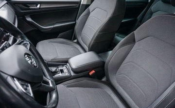 Skoda Kodiaq I SUV 1.5 TSI ACT 150KM 2019 Skoda Kodiaq 1.5TSI 150KM 4x4 DSG Business Nawigacja Kamera Bluetooth Lamp, zdjęcie 9