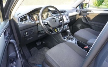 Volkswagen Tiguan II SUV 2.0 TDI 150KM 2016 Volkswagen Tiguan Bezwypadkowy Serwisowany 1-Wlasciciel Navi Automat Asyst, zdjęcie 6