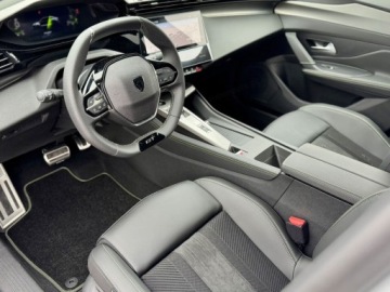 Peugeot 408 II Fastback Plug-In 1.6 Plug-In Hybrid 240KM 2026 Od ręki - GT e-DCS7 1.6 Plug-in Hybrid 240KM / Pakiet Bezpieczeństwo, zdjęcie 5