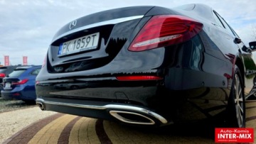 Mercedes Klasa E W213 Limuzyna 2.0 250 211KM 2017 Mercedes-Benz Klasa E E250 Zarejestrowany 2.0 Benzyna 210KM, zdjęcie 11