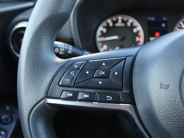 Nissan Juke II Crossover 1.0 DIG-T 117KM 2019 Nissan Juke Led Klimatyzacja Grzane fotele Kamera, zdjęcie 17