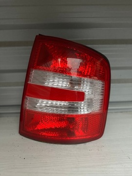 AUTO SKODA FABIA I KOMBI SVĚTLO PRAVÝ ZADNÍ KOMPLET ORIGINÁLNÍ