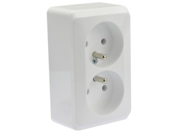 Gniazdo elektryczne natynkowe podwójne białe