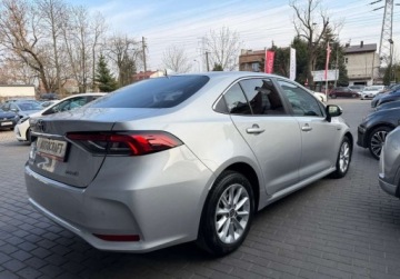 Toyota Corolla XII Sedan 1.8 Hybrid 122KM 2021 Toyota Corolla Kameraczujniki przod i tyl, salon Polska 1.8 Hybryda, zdjęcie 34