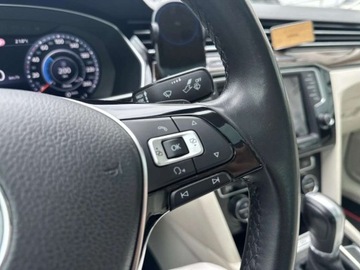 Volkswagen Passat B8 Limousine 2.0 TSI BlueMotion Technology 280KM 2016 Volkswagen Passat 2.0 R-Line 480KM DSG Salon Polska Pierwszy Wl. Grupa Cic, zdjęcie 18