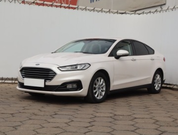 Ford Mondeo V Liftback Facelifting 2.0 EcoBlue 150KM 2020 Ford Mondeo 2.0 EcoBlue, Salon Polska, zdjęcie 1