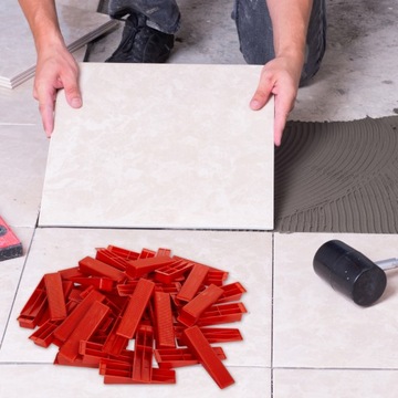 КЛИНИ ДЛЯ УКЛАДКИ ПЛИТКИ, СИСТЕМЫ ВЫРАВНИВАНИЯ, 100 ШТ.