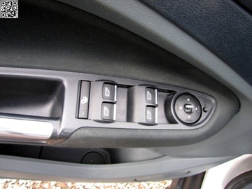 Ford C-MAX II Minivan 1.6 TDCi 115KM 2011 Ford C-MAX Ford C - Max 7-osobowy 1.6 Diesel 116KM, zdjęcie 17