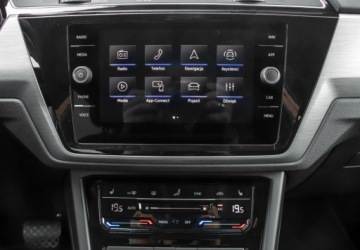 Volkswagen Touran III 1.5 TSI EVO 150KM 2024 Volkswagen Touran 1.5TSI 150KM Comfortline DSG, Kamera Cofania, Podgrzewan, zdjęcie 18