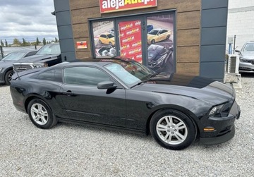 Ford Mustang VI 2014 Ford Mustang 3.7 V6 305 KM 2014r Warszawa 3.7 Benzyna 305KM