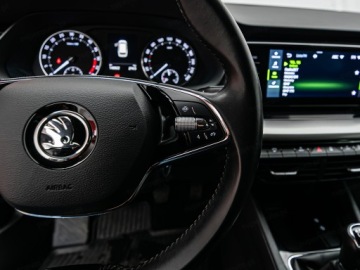 Skoda Octavia IV Kombi 2.0 TDI 115KM 2022 SKODA Octavia 2.0 TDI Ambition Combi 150KM 2022, zdjęcie 13