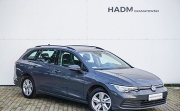 Volkswagen Golf VIII Variant 1.5 eTSI 150KM 2021 Volkswagen Golf 1,5 E-TSI 150 KM 1.5 Benzyna 150KM
