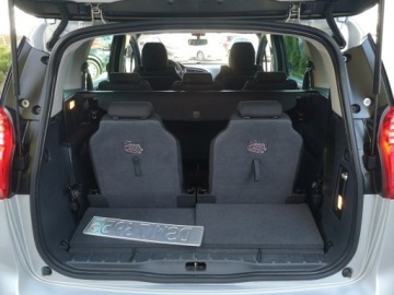Peugeot 5008 I Minivan 2.0 HDi FAP 150KM 2011 Peugeot 5008 2,0 HDI 150KM Klimatronik ALU 16 7, zdjęcie 21