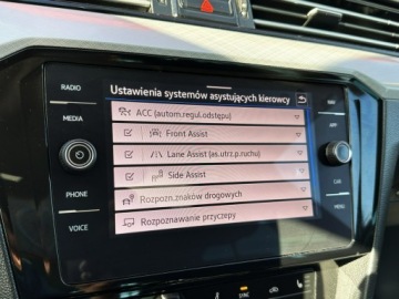 Volkswagen Passat B8 Variant Facelifting 2.0 TDI SCR 150KM 2020 Volkswagen Passat Variant Led, Navi, Grzane fotele, zdjęcie 24