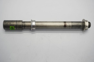 SUZUKI GSX-R 600 750 L1-L6 OŚKA OŚ PRZÓD