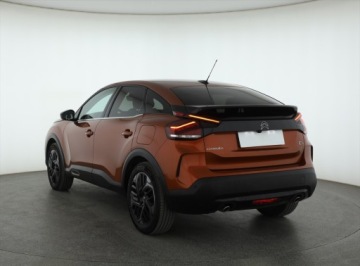 Citroen C4 III SUV 1.2 PureTech 156KM 2021 Citroen C4 1.2 PureTech, Salon Polska, zdjęcie 3