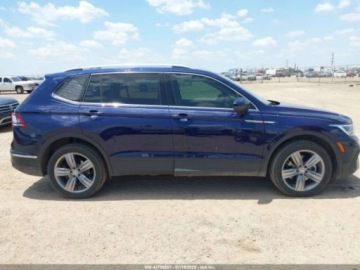 Volkswagen Tiguan II 2022 Volkswagen Tiguan 2.0T SE 2022 2.0 Benzyna 184KM, zdjęcie 6