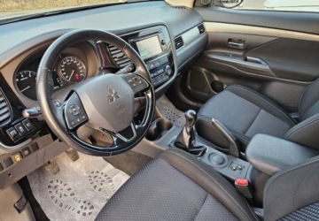Mitsubishi Outlander III SUV Facelifting 2015 2.0 MIVEC 150KM 2016 Mitsubishi Outlander LIFT 2.0 150KM Kamera 1-Wlasciciel Ks.Serwisowa 2.0, zdjęcie 6