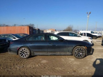 BMW Seria 7 G70 2025 BMW Seria 7 740i Xdrive, 2025r., 4x4, 3.0L 3.0 Hybryda 375KM, zdjęcie 4