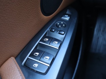 BMW X3 F25 SUV 2.0 20d 190KM 2015 BMW X3 xDrive20d, 187 KM, 4X4, Automat, Skóra, zdjęcie 15