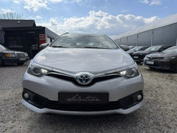 Toyota Auris II Touring Sports Facelifting 1.8 Hybrid 136KM 2017 Toyota Auris 1.8 HSD136KM Bezwypadkowy Serwisowany, zdjęcie 2