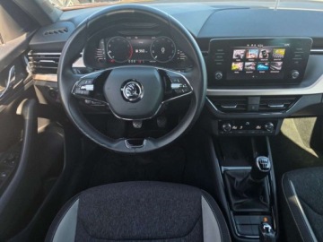 Skoda Kamiq Crossover 1.0 TSI 110KM 2022 Skoda Kamiq 1.0TSI 110KM Style Pakiet Comfort Pakiet promocyjny Tech Serwi, zdjęcie 28