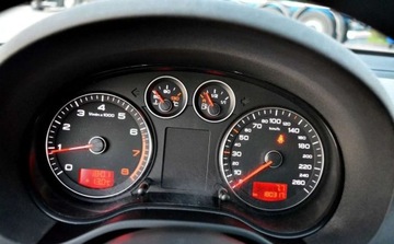 Audi A3 8P Hatchback 3d 1.6 102KM 2009 Audi A3 Klimatyzacja, Ksenony, Podgrzewane fotele, Czujniki parkowania tyl, zdjęcie 19