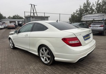 Mercedes Klasa C W204 Limuzyna 1.8 180 CGI BlueEFFICIENCY 156KM 2012 Mercedes-Benz Klasa C Coupe 180 CGI 2012rpakiet AMGserwisowany w ASOpo opl, zdjęcie 1