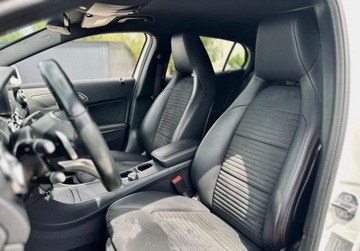 Mercedes GLA I Off-Roader Facelifting 1.6 200 156KM 2019 Mercedes-Benz GLA 200 AMG Line Polski Salon FV 23 Niski przebieg Zadba, zdjęcie 21
