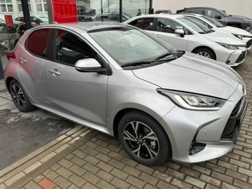 Toyota Yaris IV Hatchback Facelifting 1.5 Hybrid Dynamic Force 116KM 2025 Style 1.5 Hybrid 116KM | Podgrzewane fotele!, zdjęcie 2