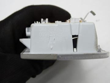 LAMPA OSVĚTLENÍ KABINY 22774316 OPEL ASTRA J IV MERIVA B