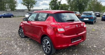Suzuki Swift VI Hatchback 1.2 DualJet 90KM 2017 Suzuki Swift 1.2B stan perfekcyjny bezwypadkowy ledy atrakcyjny wyglad 1.2, zdjęcie 4