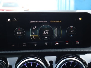 Mercedes Klasa A W177/V177 Hatchback Plug-In 1.3 250e 218KM 2022 Mercedes A A 250 e, Salon Polska, Serwis ASO, zdjęcie 17